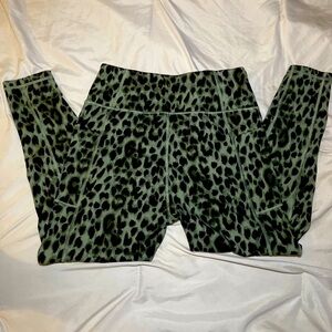 Victoria’s Secret stretch pants